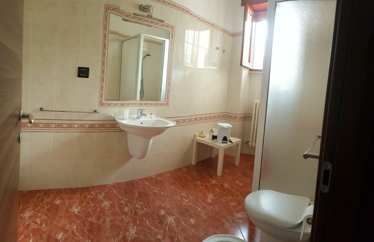 B&B Il Viandante เมซานเย ภายนอก รูปภาพ